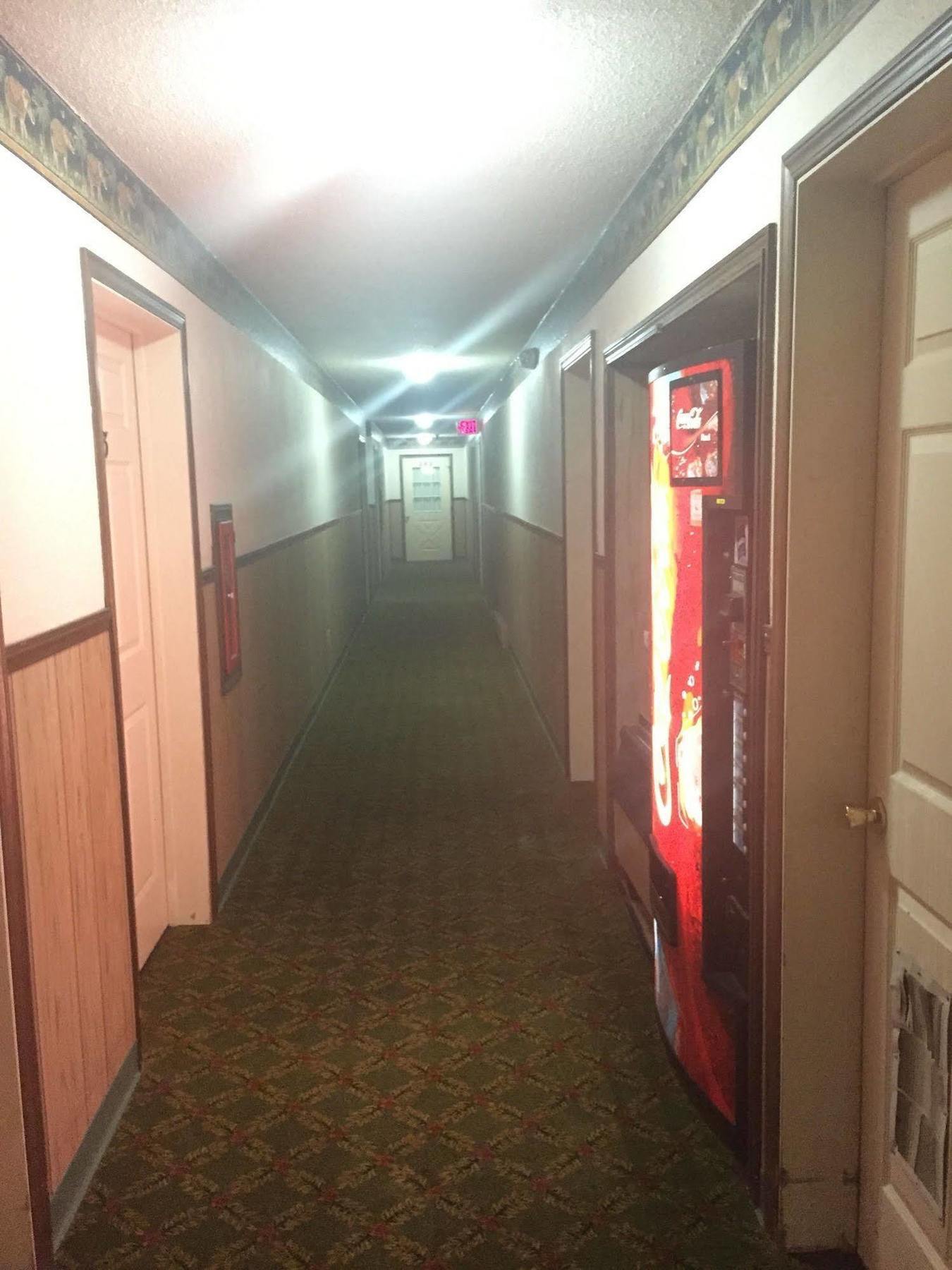 Carlin Villa Motel Carlinville Exterior foto